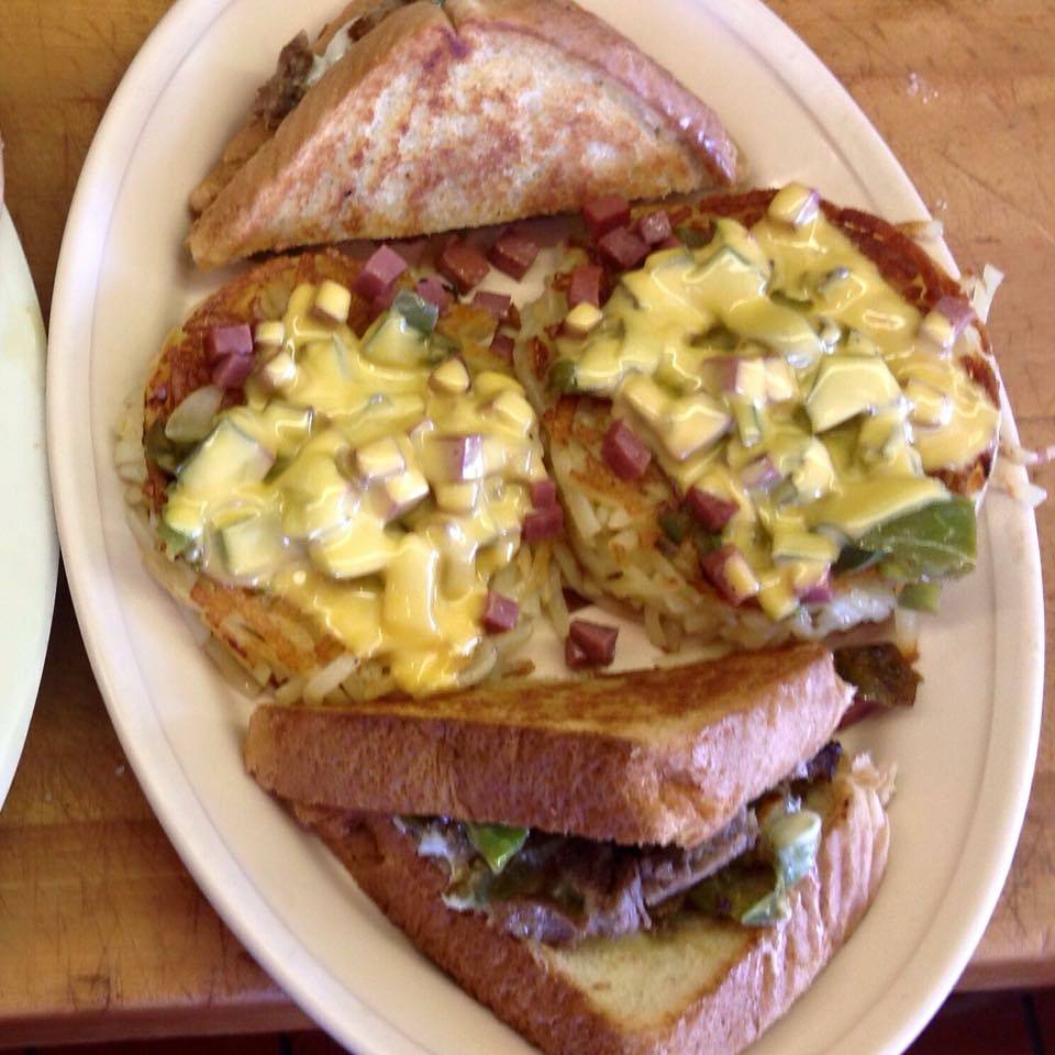 Royal Waffle King | restaurant | 502 Martin Luther King Jr Pkwy S, Phenix City, AL 36869, USA | 3344487028 OR +1 334-448-7028