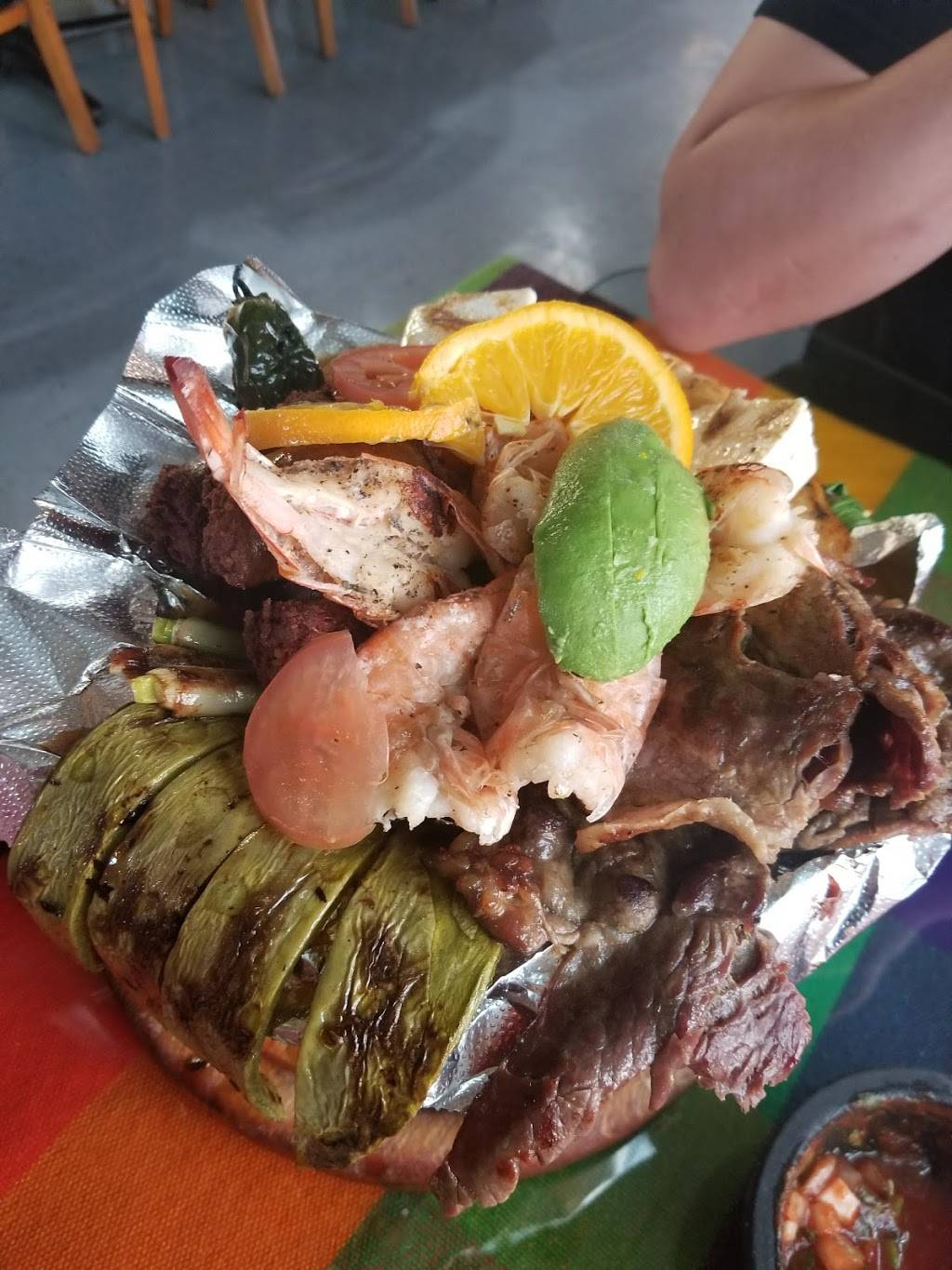 Guadalajara Restaurant | restaurant | 889 E Valley Blvd, Colton, CA 92324, USA | 9098720068 OR +1 909-872-0068