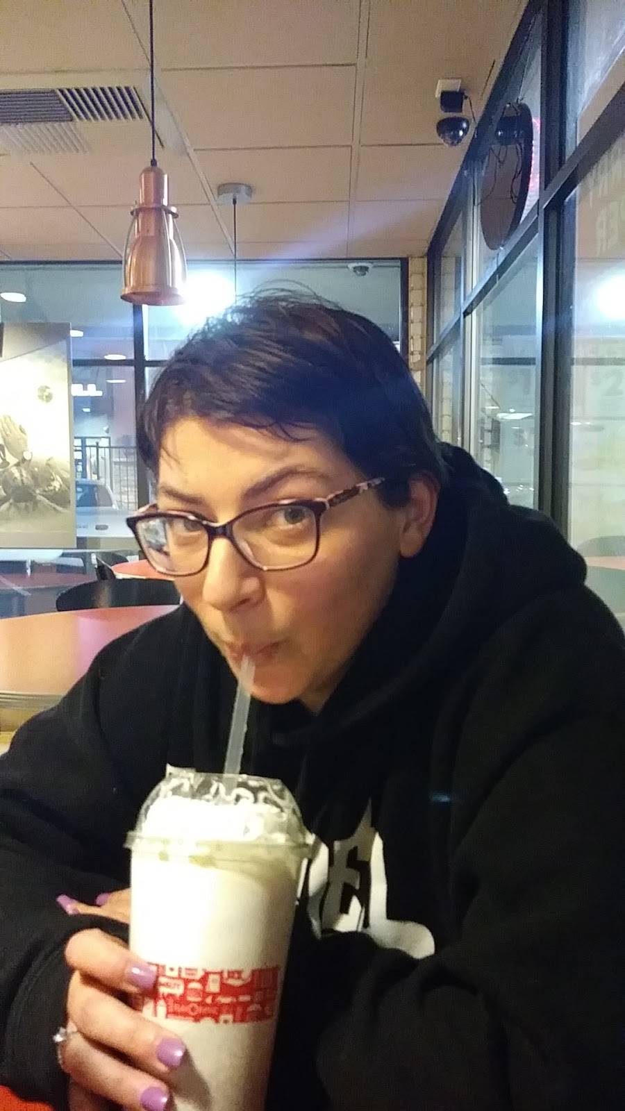 Jack in the Box | restaurant | 5858 Del Amo Blvd, Lakewood, CA 90713, USA | 5624209971 OR +1 562-420-9971