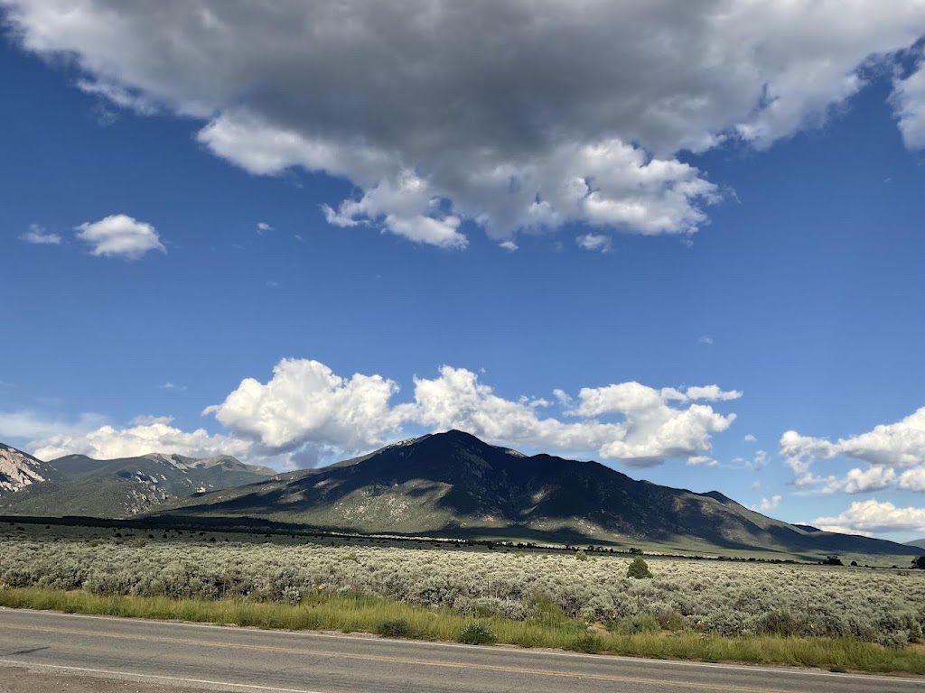 Medley. | restaurant | 100 NM-150, El Prado, NM 87529, USA | 5757768787 OR +1 575-776-8787