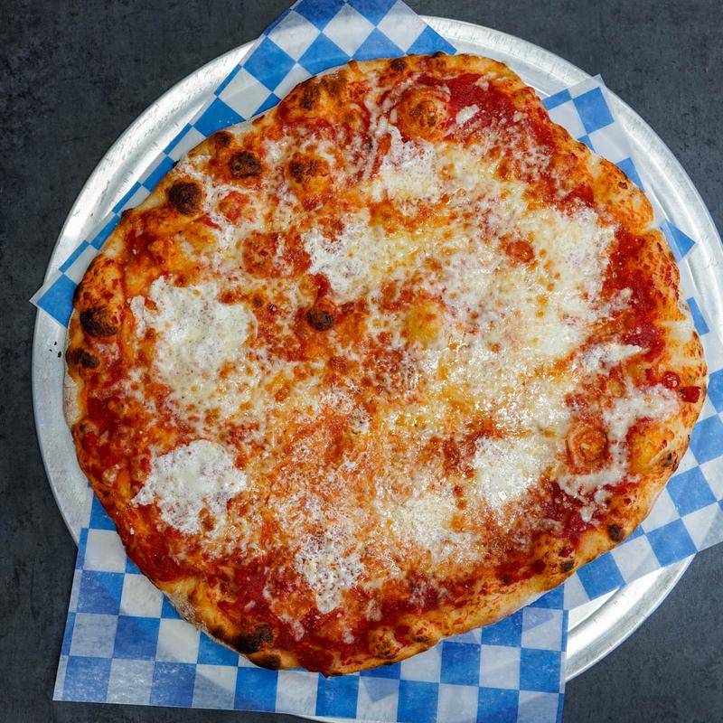 Merlinos Pizzeria | restaurant | 889 Dyer Ave, Cranston, RI 02920, USA | 4012050500 OR +1 401-205-0500