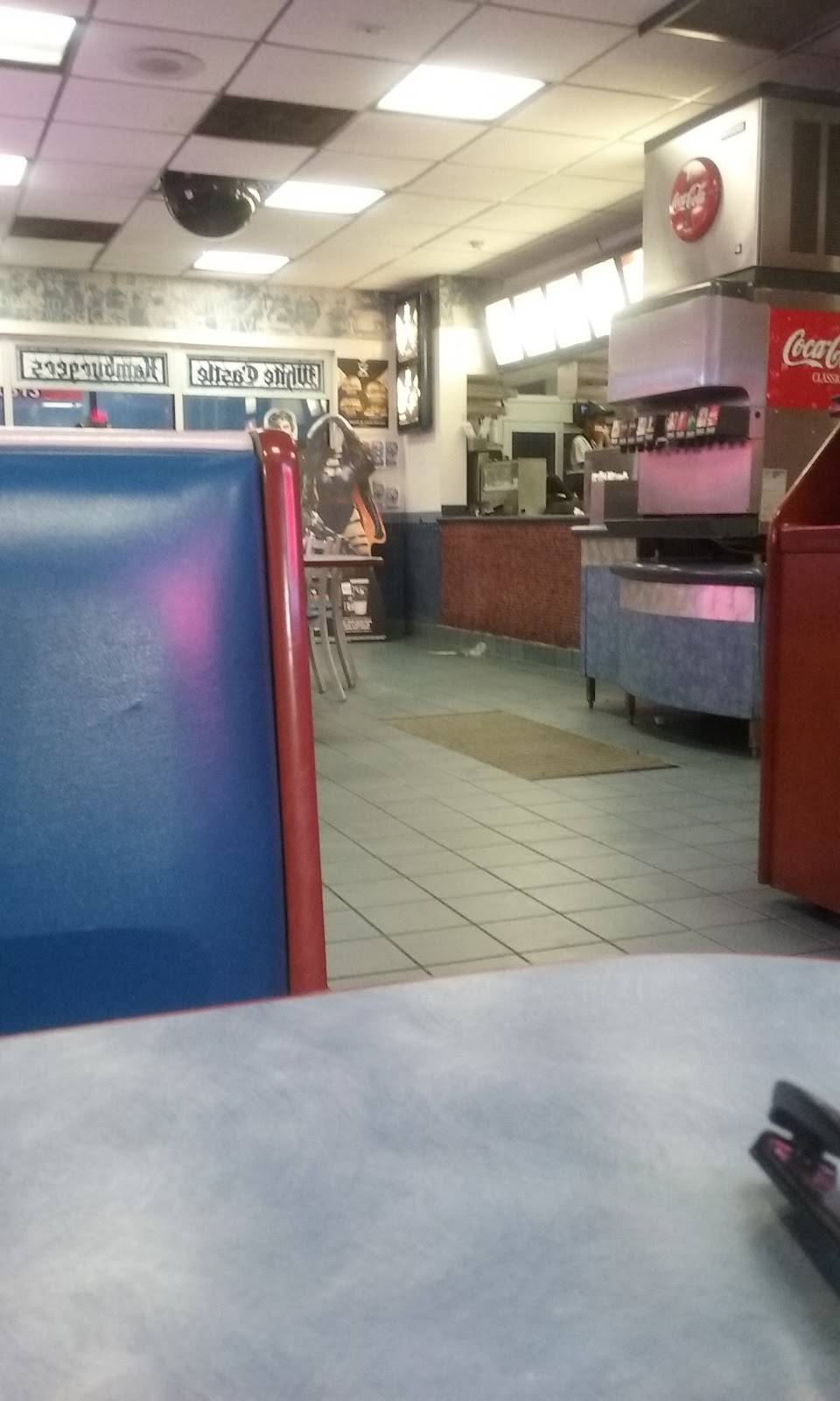 White Castle | restaurant | 2368 E 38th St, Indianapolis, IN 46218, USA | 3175419805 OR +1 317-541-9805