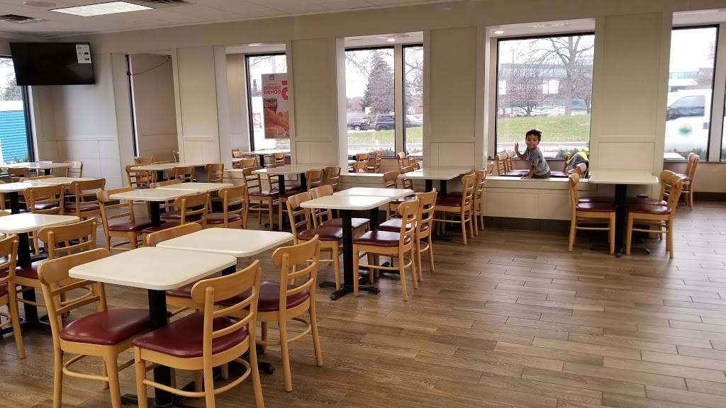 Wendys | restaurant | 210 W E Townline Rd, Vernon Hills, IL 60061, USA | 8473674401 OR +1 847-367-4401