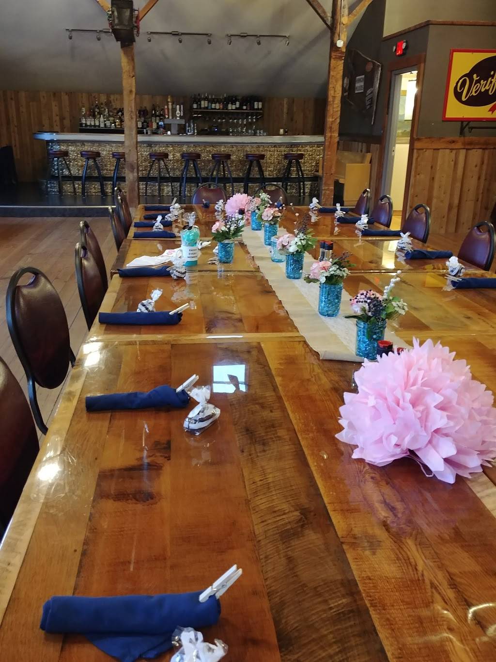 Bibingers Bar & Restaurant | restaurant | 3747 Cedar Creek Rd, Slinger, WI 53086, USA | 2622470703 OR +1 262-247-0703