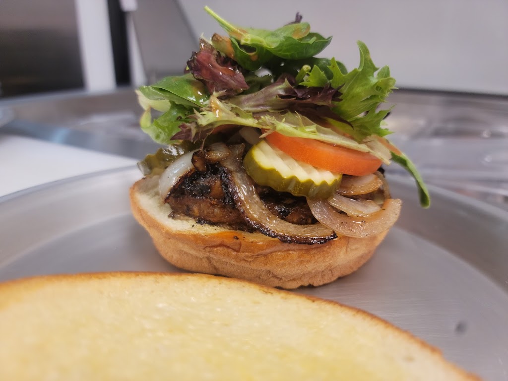 Cheesy Bs | restaurant | 921 W Commerce St, Dallas, TX 75208, USA | 4693946143 OR +1 469-394-6143