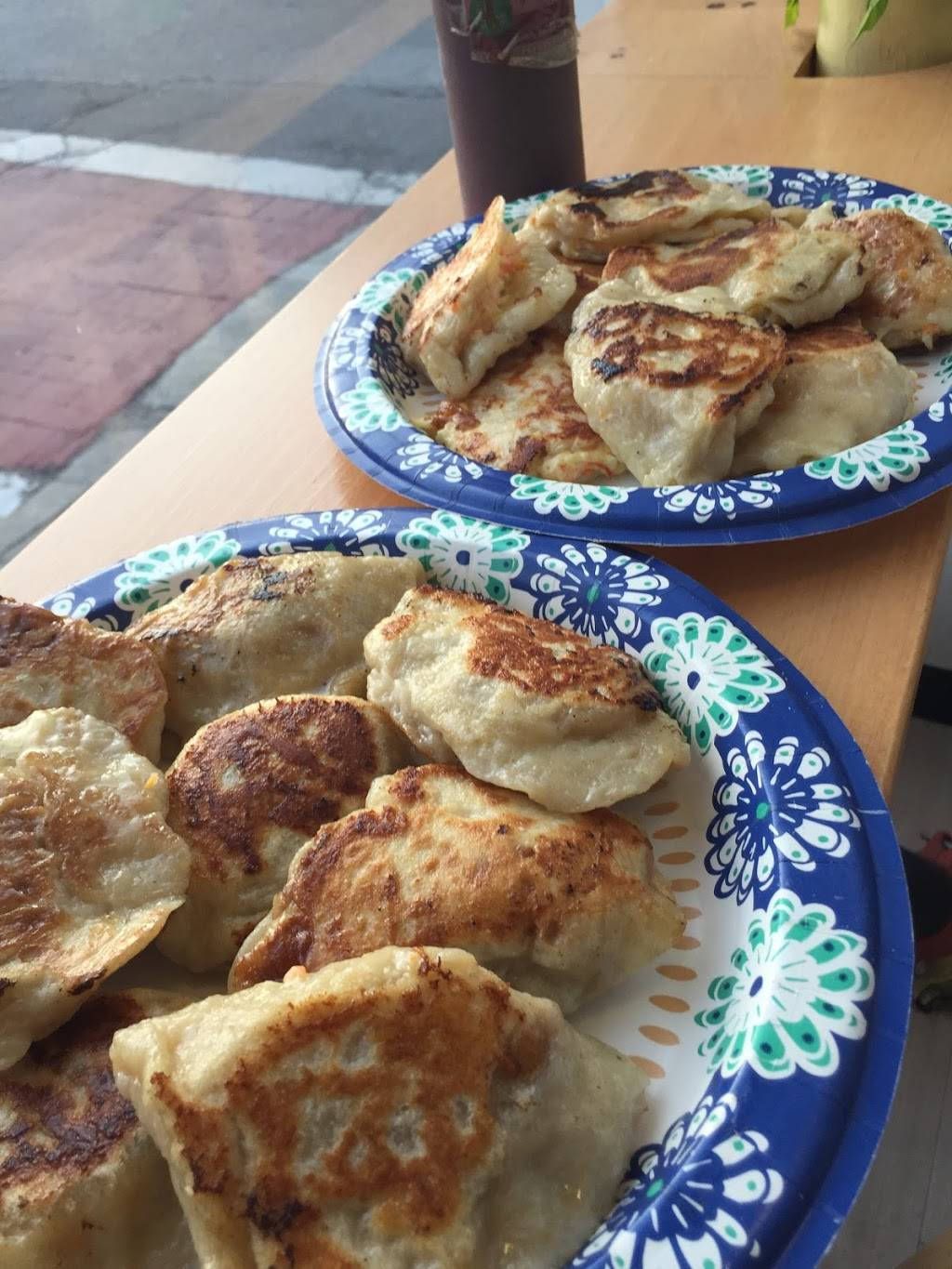 Hongs Chinese Dumplings | restaurant | 77 Pearl St, Burlington, VT 05401, USA | 8026606688 OR +1 802-660-6688