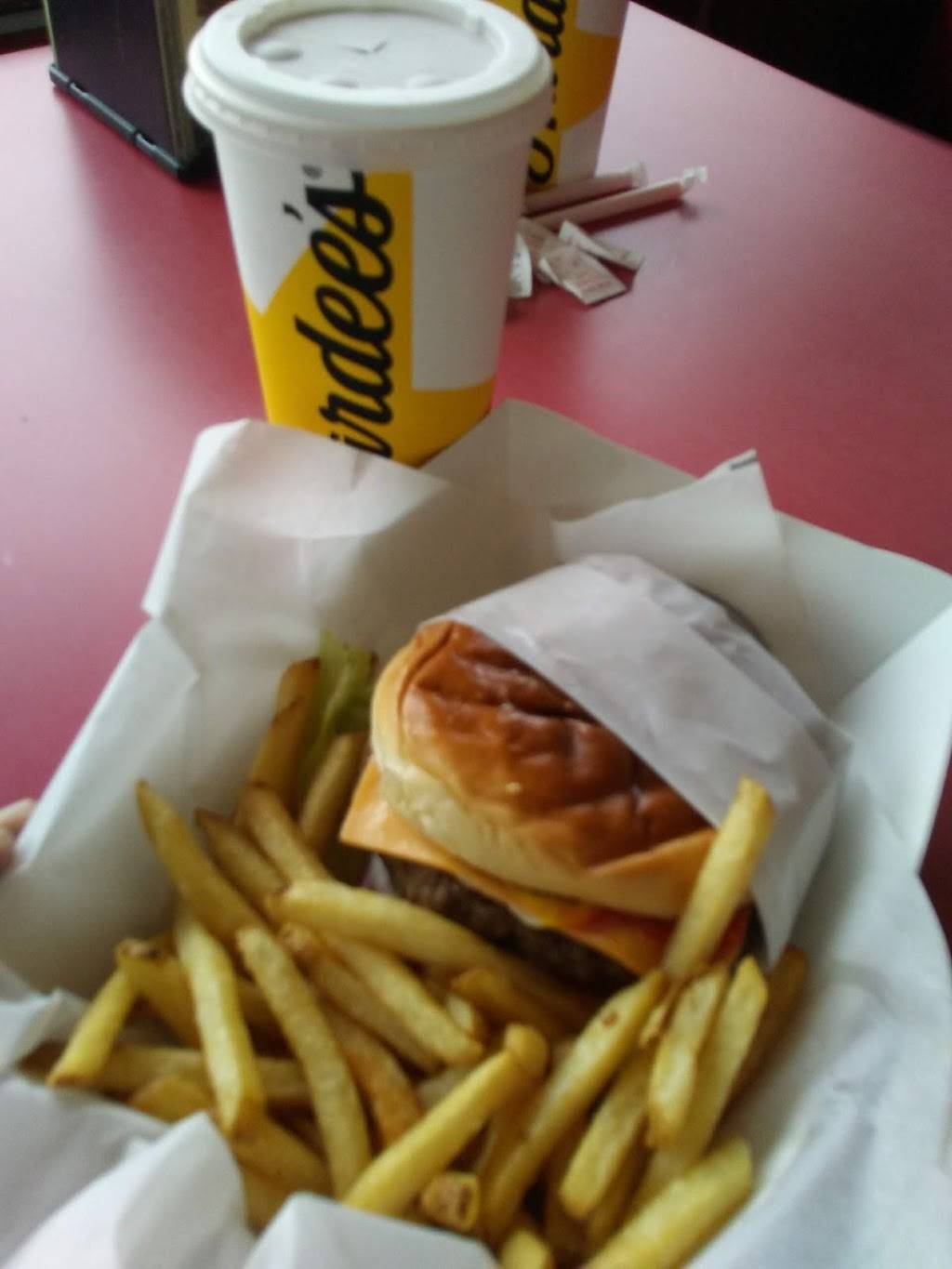 Hardees | restaurant | 11121 Midlothian Turnpike, Richmond, VA 23235, USA | 8047941490 OR +1 804-794-1490
