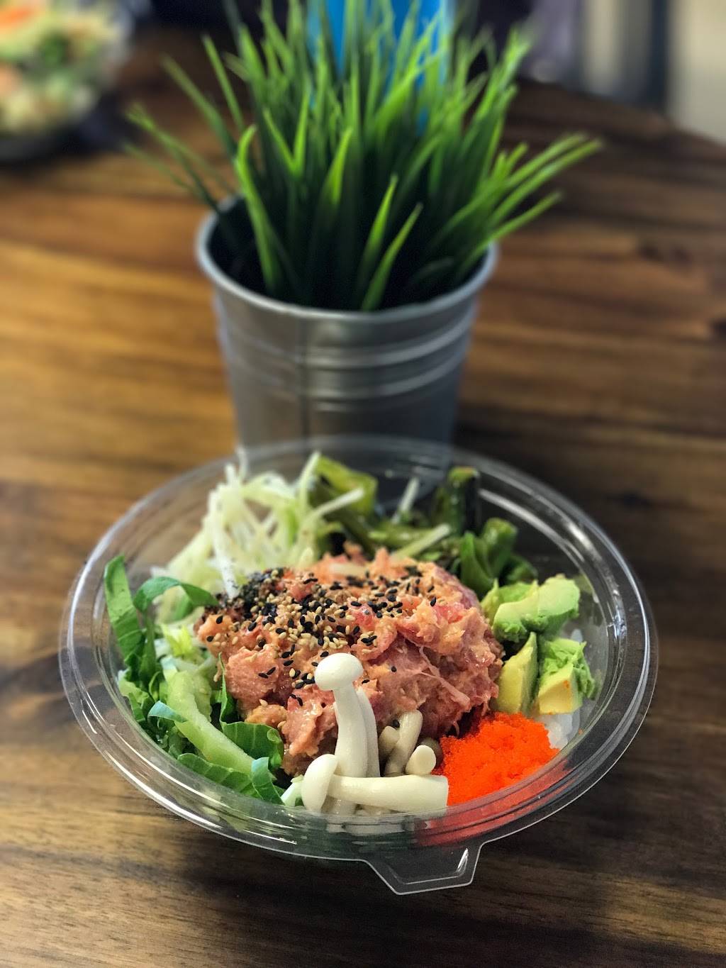 Chula Seafood | restaurant | 8015 E Roosevelt St, Scottsdale, AZ 85257, USA | 4806215121 OR +1 480-621-5121