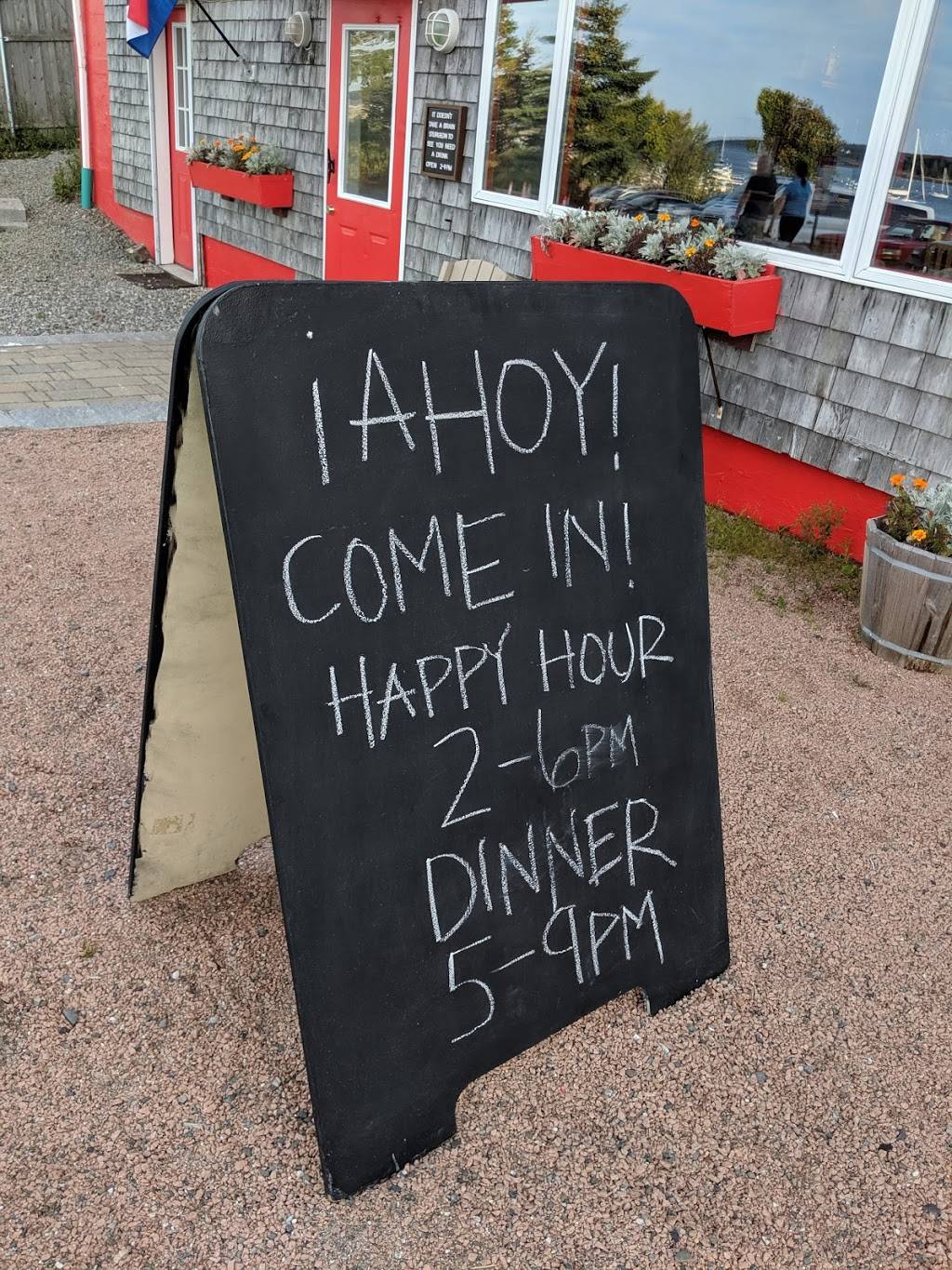 Peter Trouts Tavern and Inn | restaurant | 48 Shore Rd, Southwest Harbor, ME 04679, USA | 2072448619 OR +1 207-244-8619