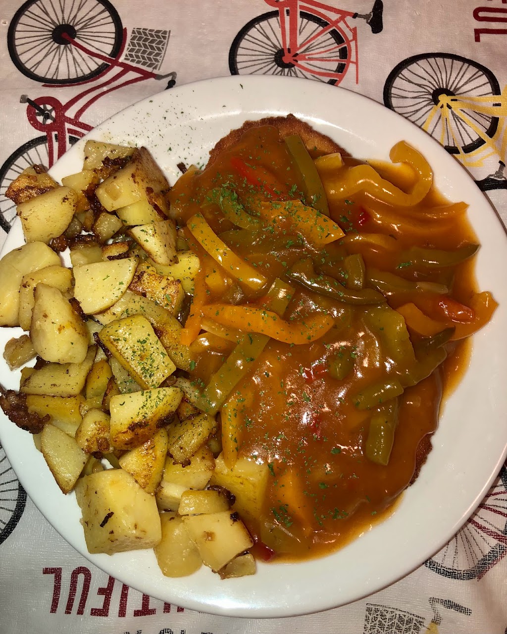 Angelikas German Imports | restaurant | 1630 E Fry Blvd, Sierra Vista, AZ 85635, USA | 5204585150 OR +1 520-458-5150