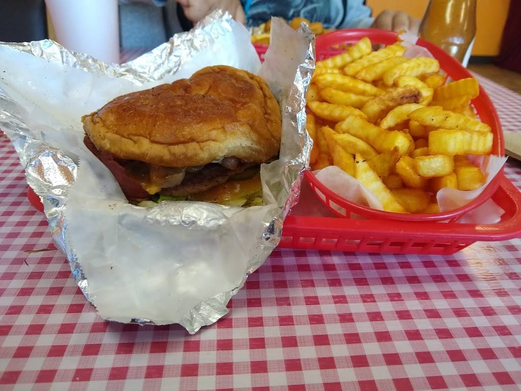 Stair Burger Mart | restaurant | 6700 Brentwood Stair Rd #128, Fort Worth, TX 76112, USA | 8174969598 OR +1 817-496-9598