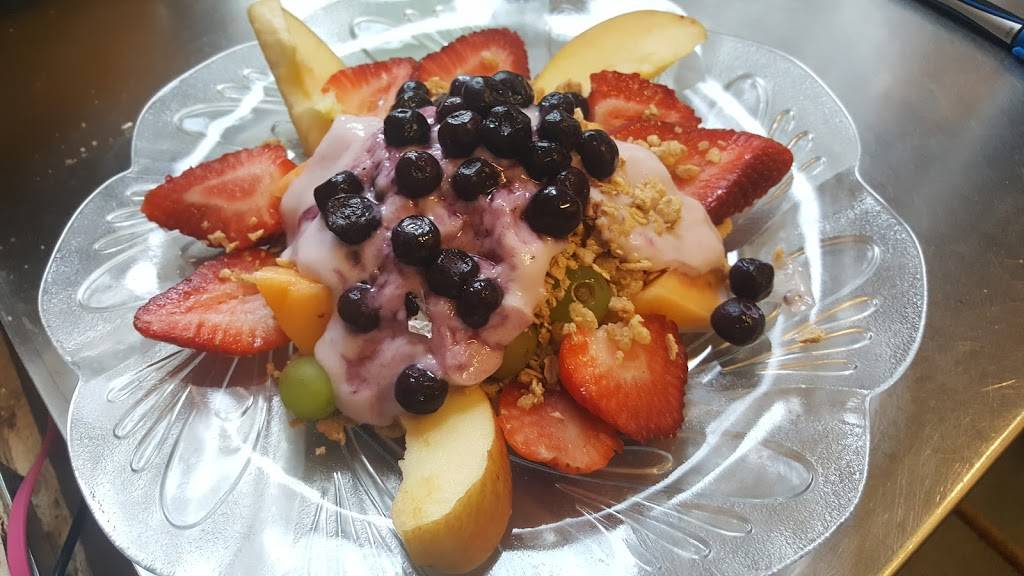 Quarry Cafe | restaurant | 161 Park Ave, Amherst, OH 44001, USA | 4409880337 OR +1 440-988-0337