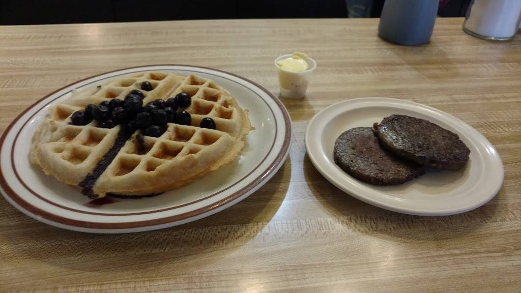 The Long Horn Restaurant | restaurant | 129 N Market St, Chattanooga, TN 37405, USA | 4232652354 OR +1 423-265-2354