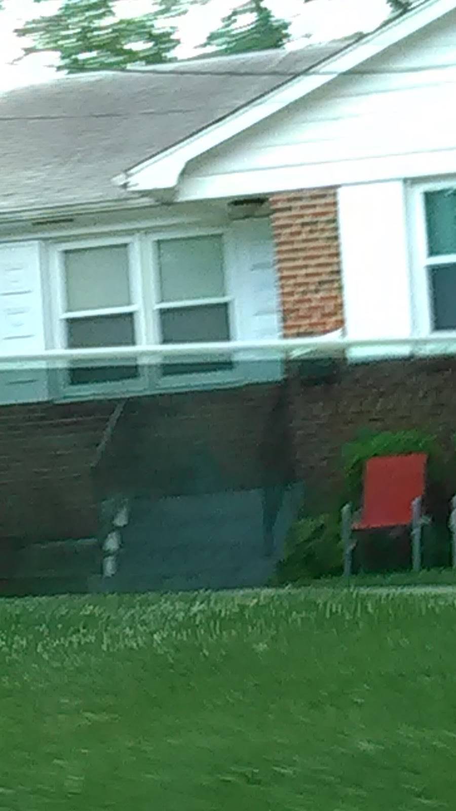 Rays Bar & Grill | restaurant | 4856 Marlboro Pike, Capitol Heights, MD 20743, USA | 3014206656 OR +1 301-420-6656