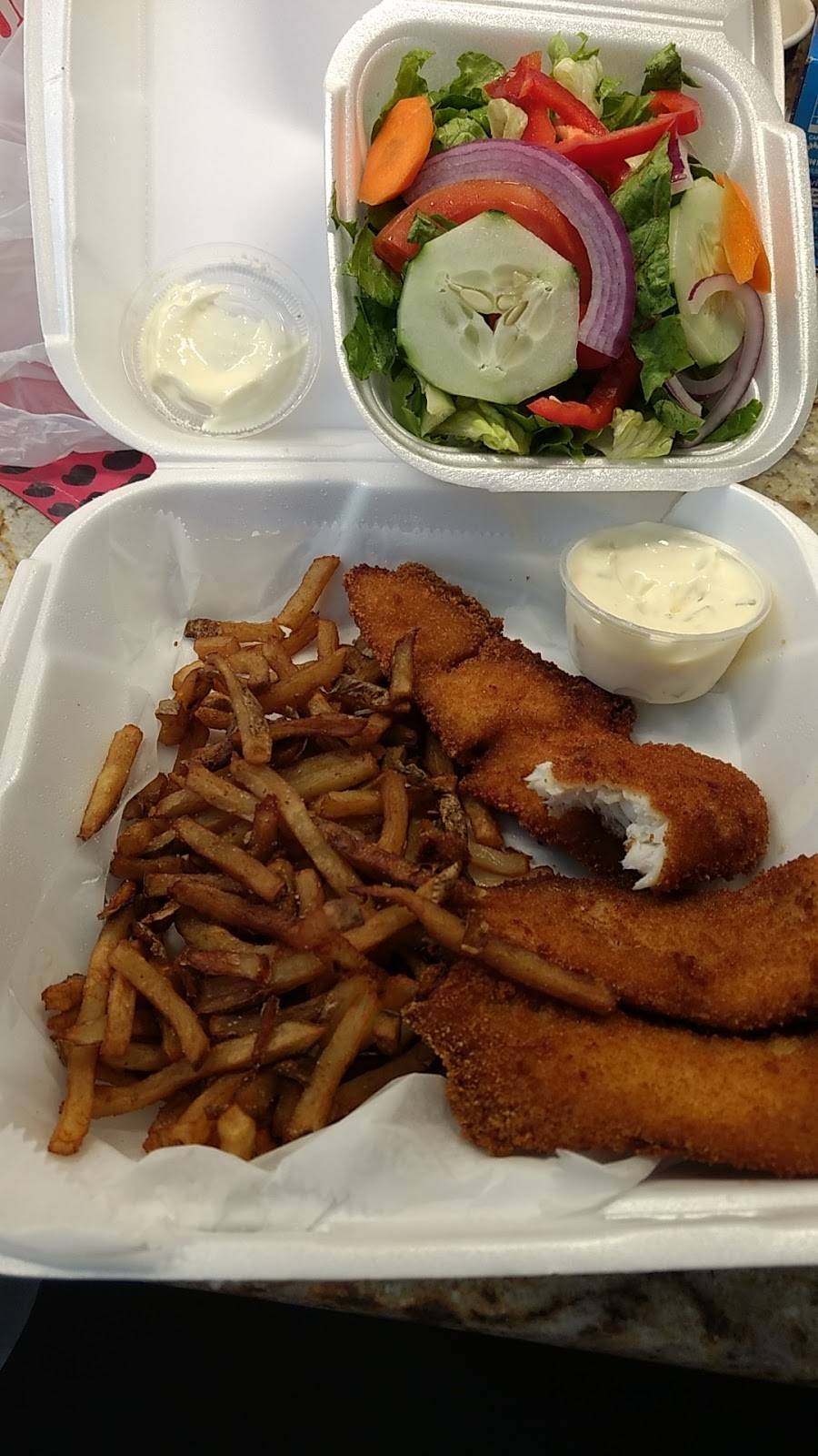 Main Pizza Chalavi | cafe | 2931 W Touhy Ave, Chicago, IL 60645, USA | 7733389640 OR +1 773-338-9640