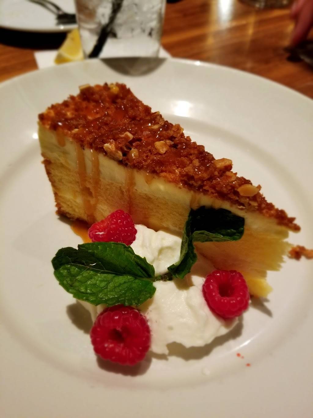 Paul Martins American Grill | restaurant | 12594 N Mainstreet, Rancho Cucamonga, CA 91739, USA | 9098993900 OR +1 909-899-3900