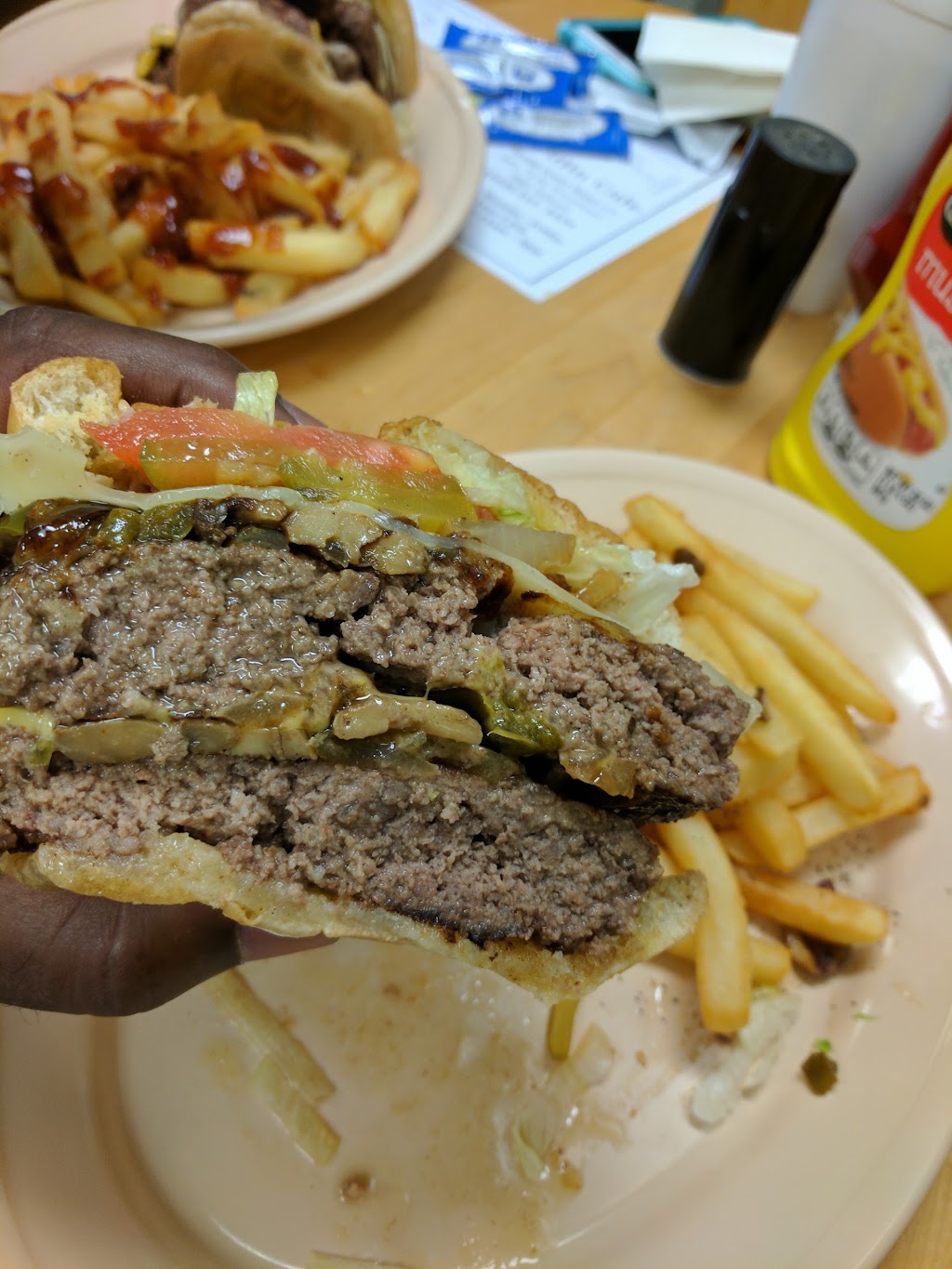 Griffin Cafe | restaurant | 36508 Event Rd, Geismar, LA 70734, USA | 2253134439 OR +1 225-313-4439