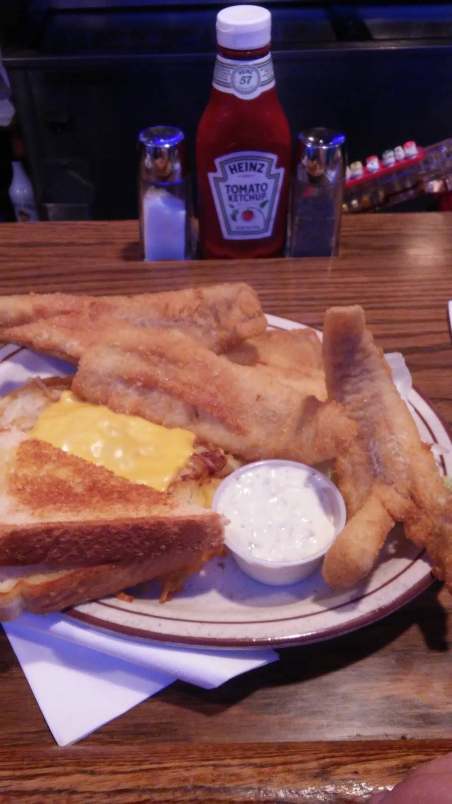 Malarkys Bar and Grill | restaurant | 147 Flindt Dr, Storm Lake, IA 50588, USA | 7127322055 OR +1 712-732-2055