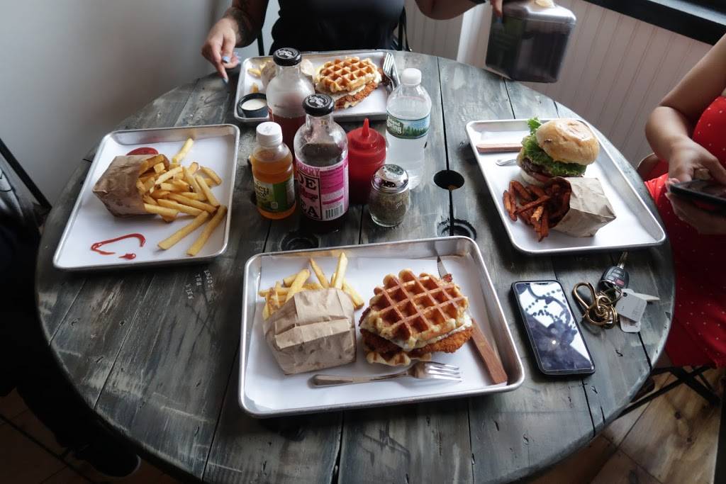 Urban Burger | restaurant | 13 Eastman St, Cranford, NJ 07016, USA | 9082727790 OR +1 908-272-7790