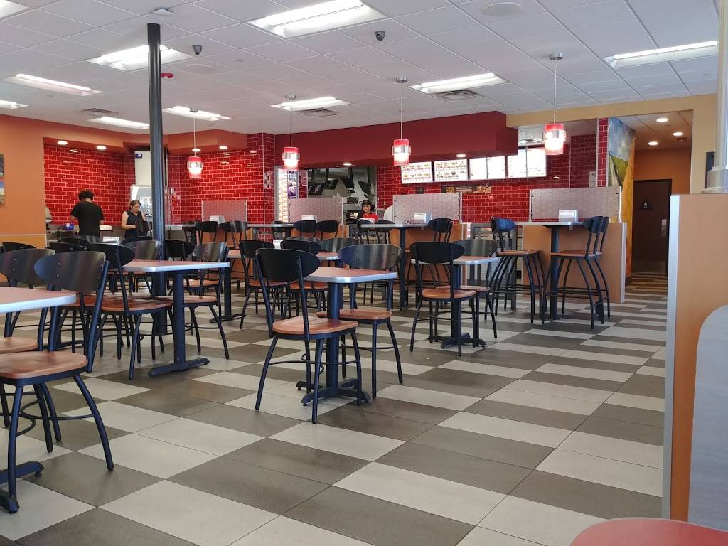 Jack in the Box | restaurant | 29105 Old Town Front St, Temecula, CA 92590, USA | 9515063322 OR +1 951-506-3322