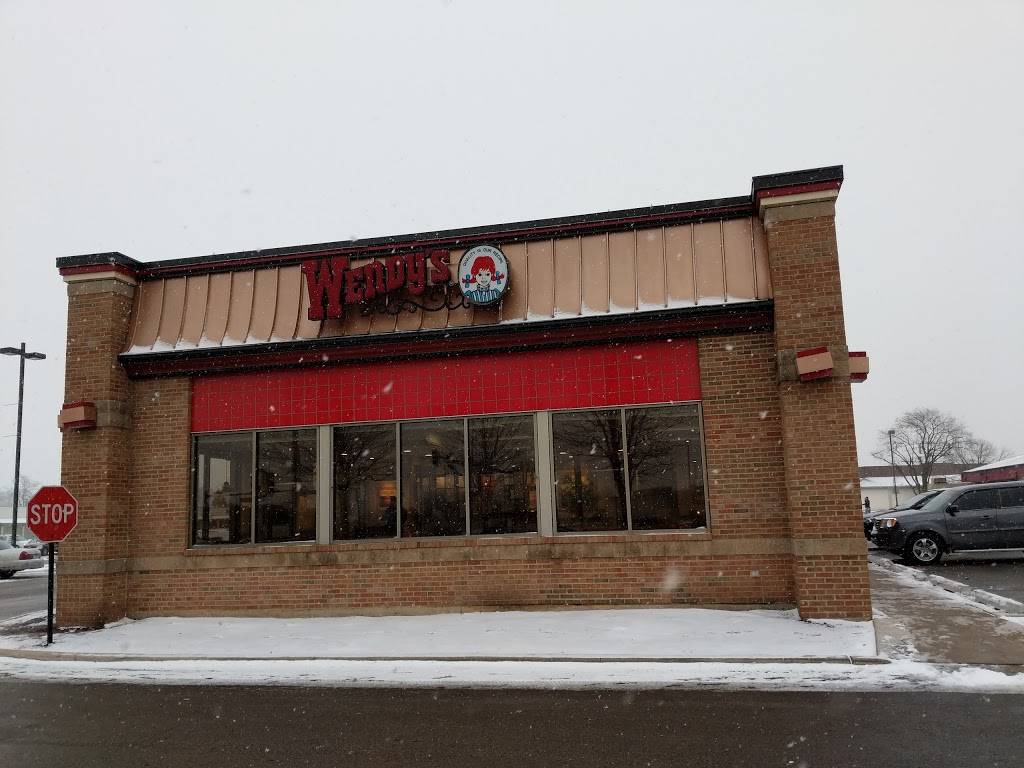 Wendys | restaurant | 396 S Bolingbrook Dr, Bolingbrook, IL 60440, USA | 6307838202 OR +1 630-783-8202