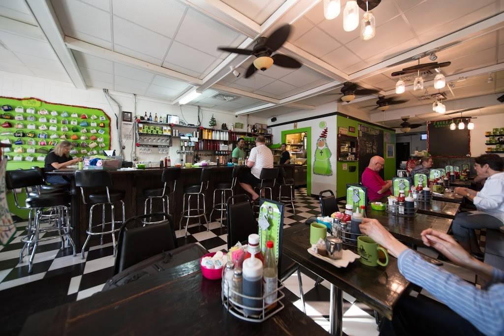 Stellas | restaurant | 3119 Beach Blvd S, Gulfport, FL 33707, USA | 7274988950 OR +1 727-498-8950