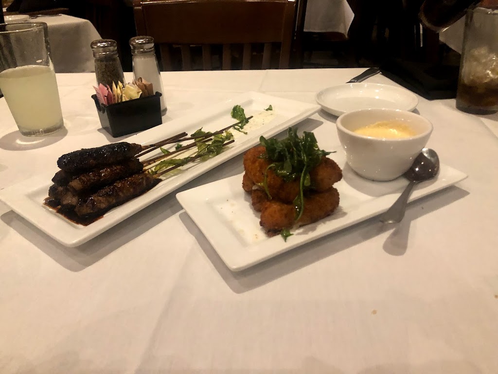 Border Foundry Restaurant and Bar | night club | 7718 McPherson Rd, Laredo, TX 78045, USA | 9567245907 OR +1 956-724-5907