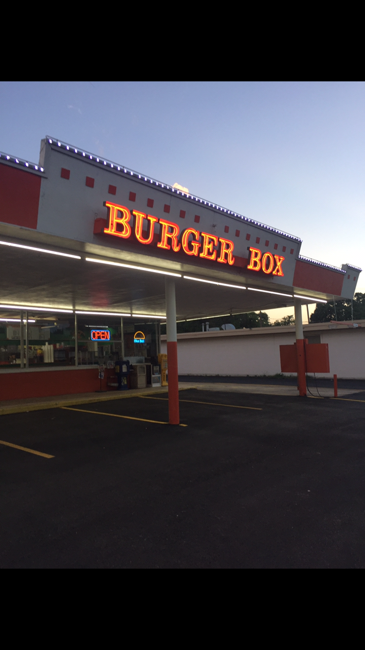 Burger Box | restaurant | 2520 W Park Row Dr, Pantego, TX 76013, USA | 8172771201 OR +1 817-277-1201
