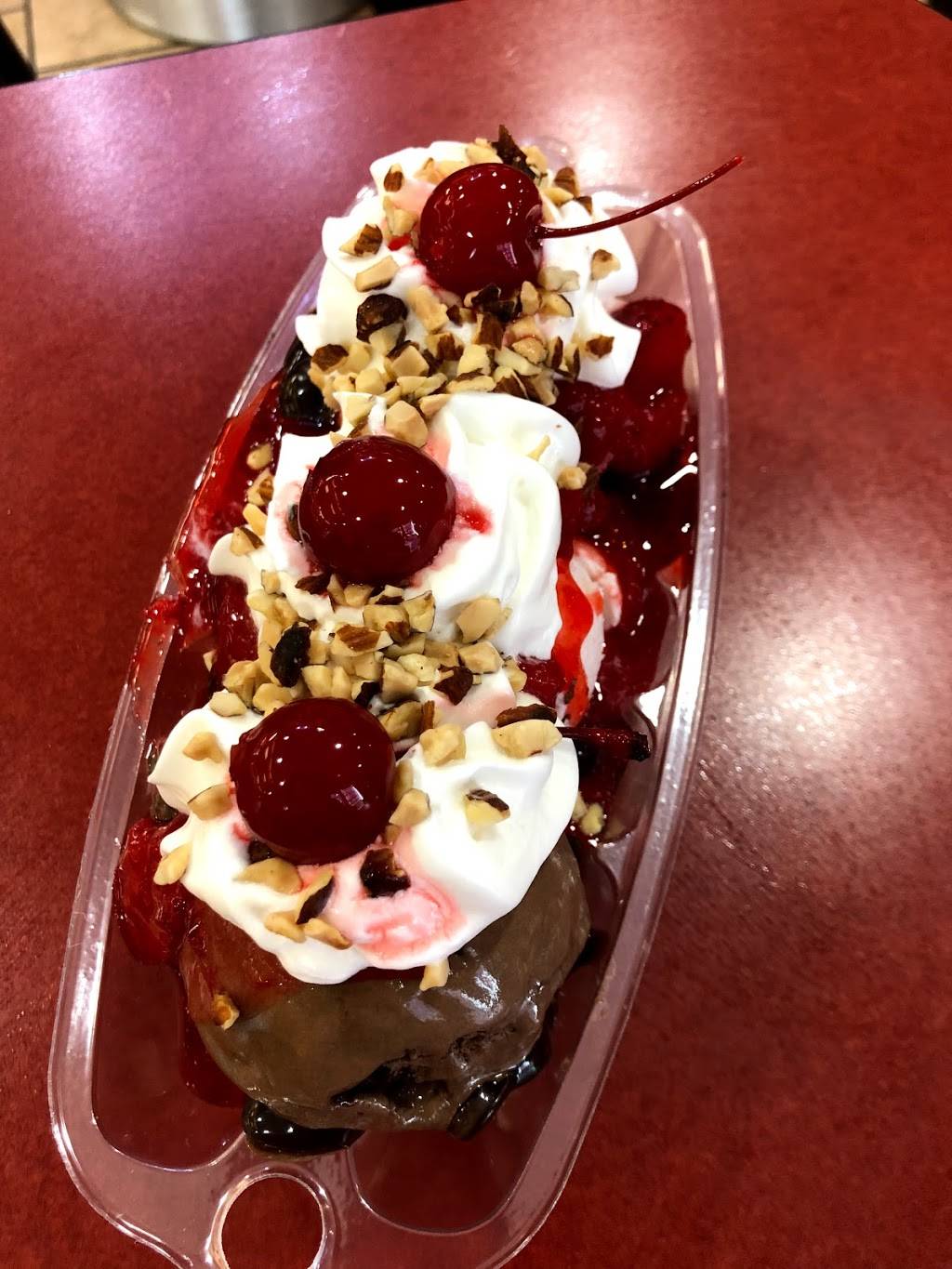 Dunkin Donuts | cafe | 1750 5th Ave, Bay Shore, NY 11706, USA | 6312311650 OR +1 631-231-1650