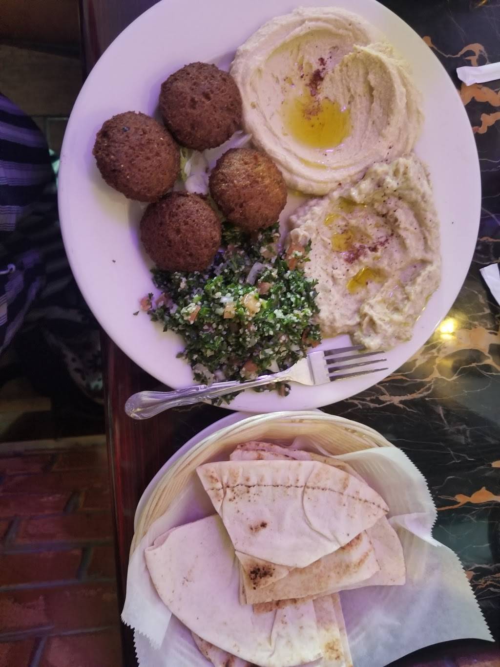 Tabouli Lebanese Restaurant | restaurant | 19 NJ-5, Edgewater, NJ 07020, USA | 2018409300 OR +1 201-840-9300