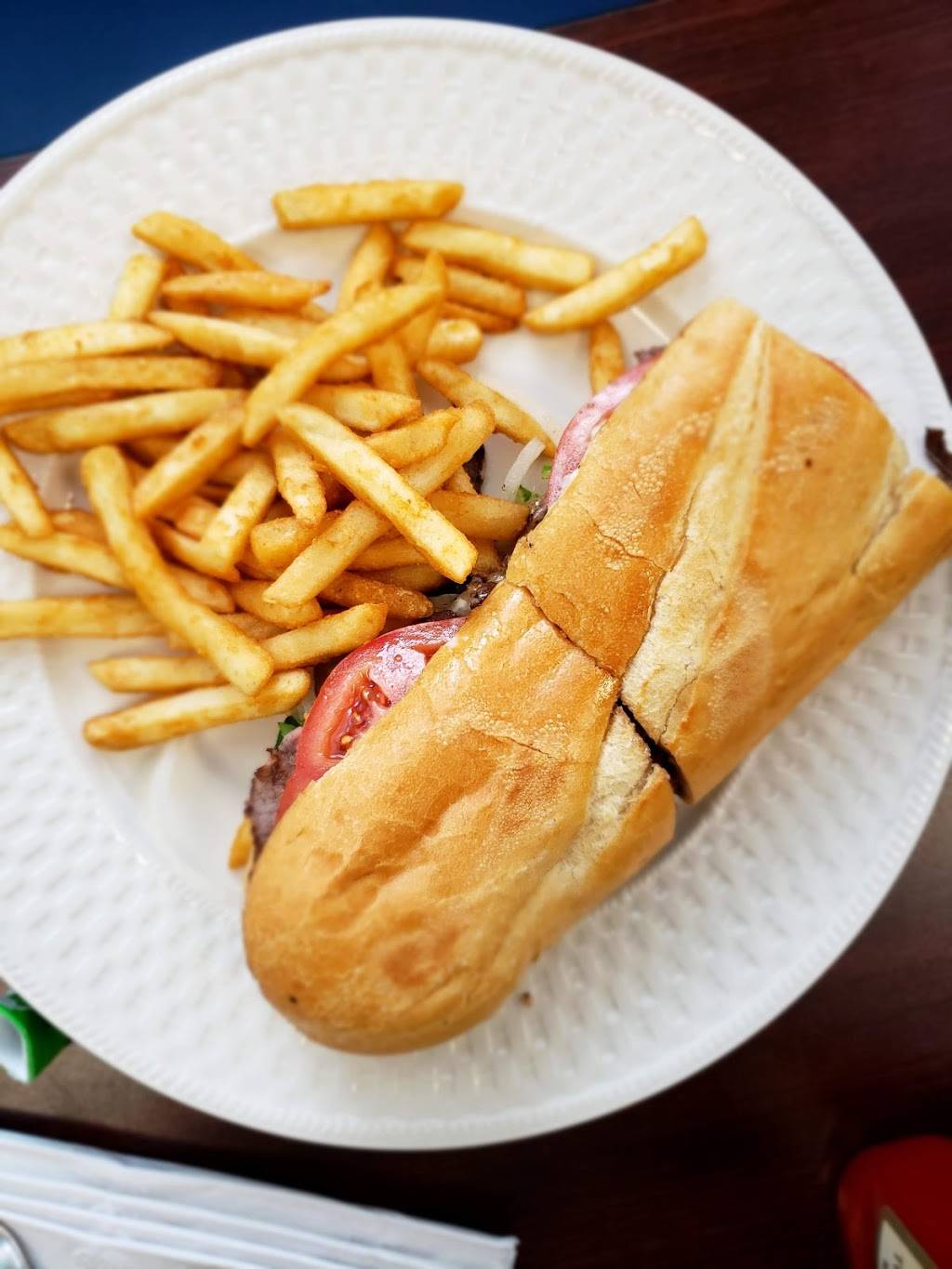 Hillside Grille | restaurant | 73 W Main St, Northborough, MA 01532, USA | 5083516060 OR +1 508-351-6060