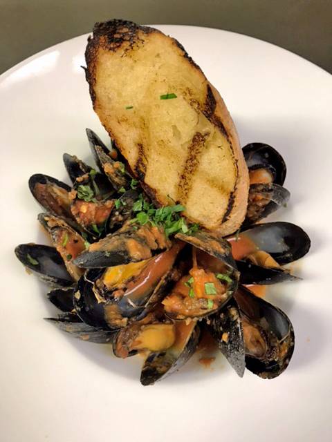 Austins Ocean One | cafe | 1 Norris Dr, Pawleys Island, SC 29585, USA | 8432358700 OR +1 843-235-8700