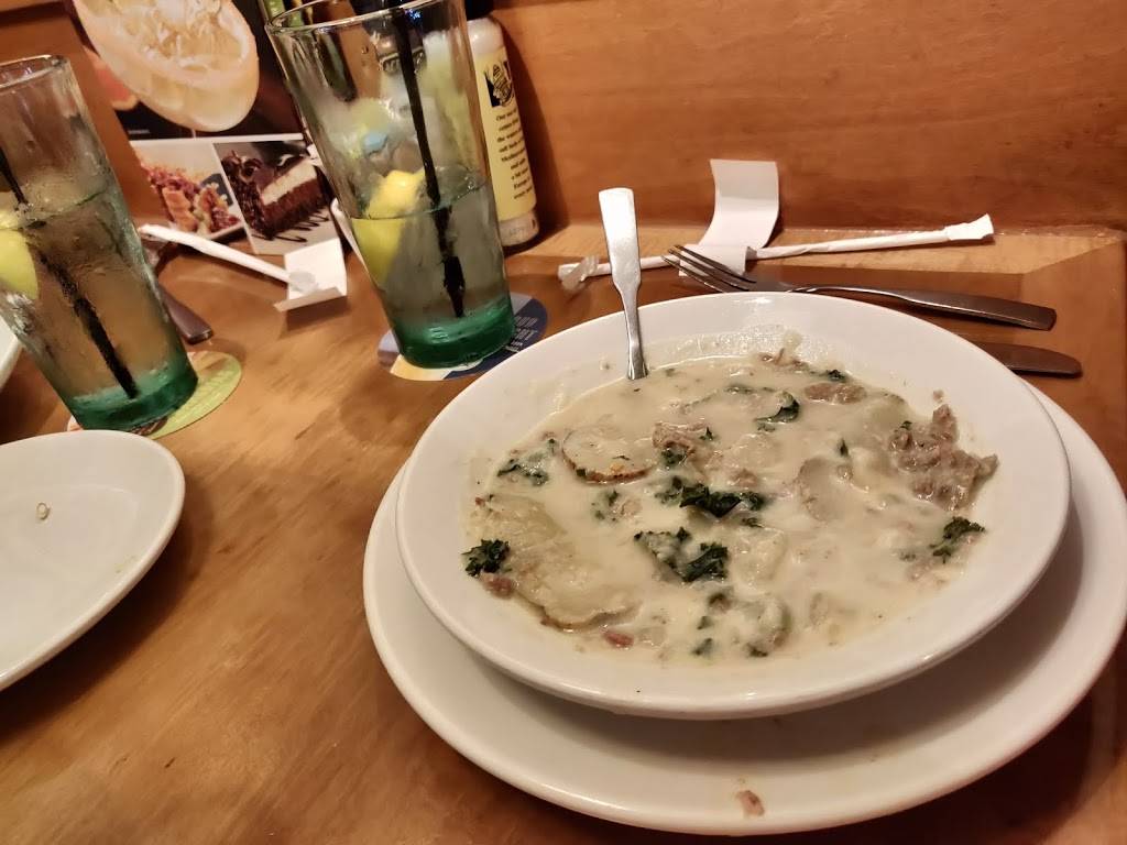 Olive Garden Italian Restaurant | meal takeaway | 11364 River Heights Dr, South Jordan, UT 84095, USA | 8017277880 OR +1 801-727-7880