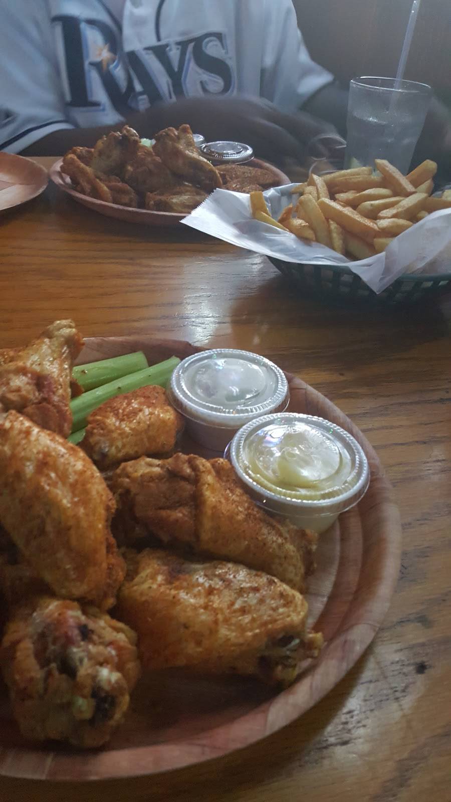 Sports Bar & Grill | restaurant | 1160 94th Ave N, St. Petersburg, FL 33702, USA | 7275772266 OR +1 727-577-2266