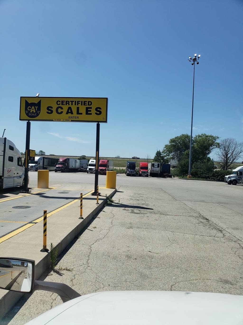 Pilot Travel Center | restaurant | 13712 Northwestern Ave, Franksville, WI 53126, USA | 2628352292 OR +1 262-835-2292