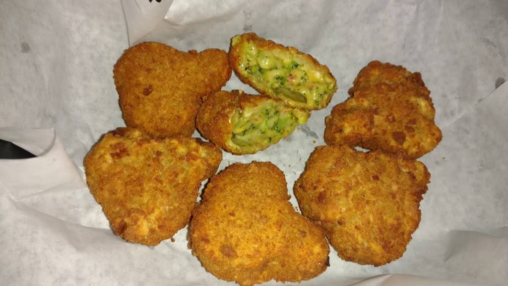 TNT Dairy Land | restaurant | 452 S Broadway Ave, Sterling, KS 67579, USA | 6202782297 OR +1 620-278-2297