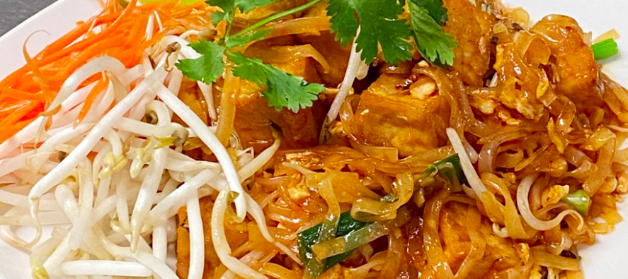 Green Papaya Thai Cuisine | meal takeaway | 2108 Colorado Blvd, Los Angeles, CA 90041, USA | 3237396340 OR +1 323-739-6340