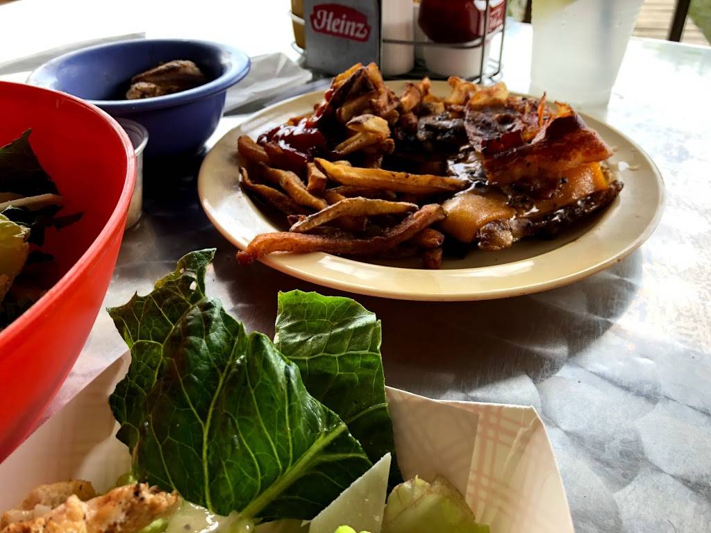 The Smokin Claw Tavern | restaurant | 401 W Turkeyfoot Lake Rd, Akron, OH 44319, USA | 3306442628 OR +1 330-644-2628