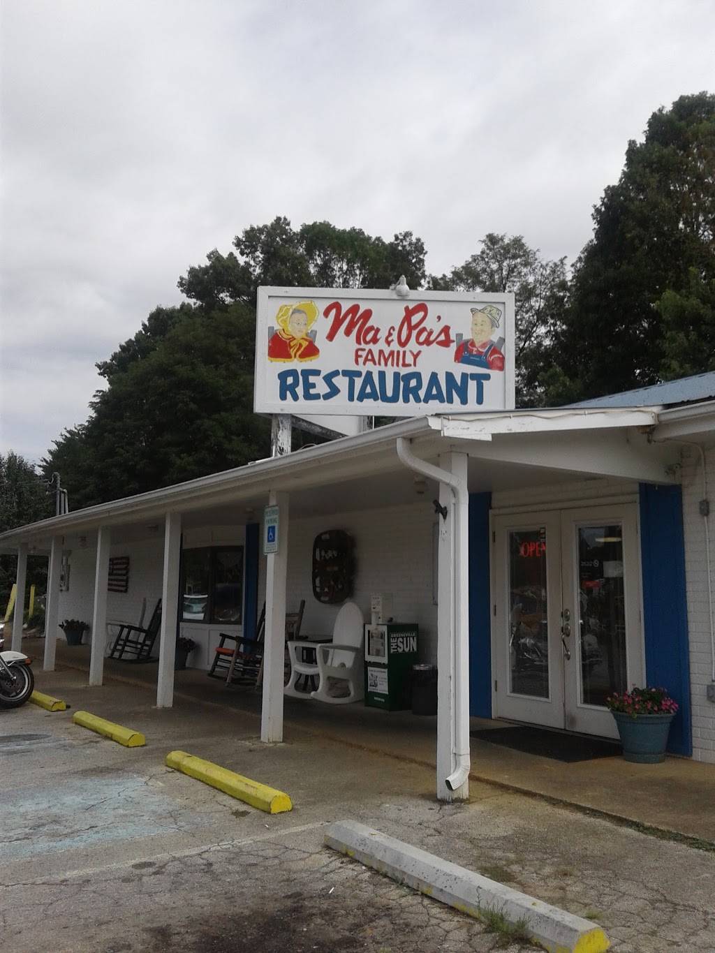 Ma & Pas Restaurant | restaurant | 6853 Asheville Hwy, Greeneville, TN 37743, USA | 4236382427 OR +1 423-638-2427
