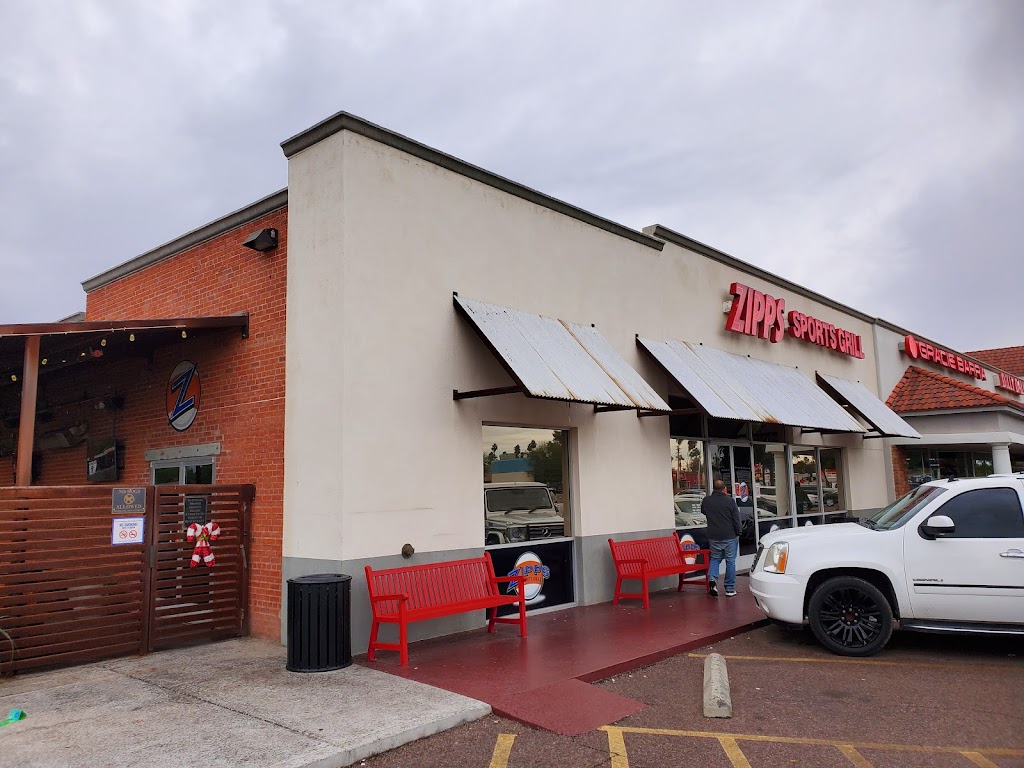 Zipps Sports Grill | restaurant | 3647 E Indian School Rd, Phoenix, AZ 85018, USA | 6029572112 OR +1 602-957-2112