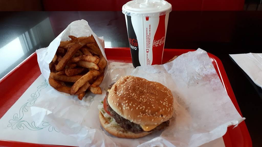 Chez Gérard | restaurant | 46 Boulevard Cartier O, Laval, QC H7N 2H4, Canada | 4506688625 OR +1 450-668-8625