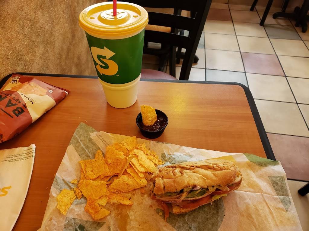 Subway | restaurant | 22905 Michigan Ave, Dearborn, MI 48124, USA | 3133074175 OR +1 313-307-4175