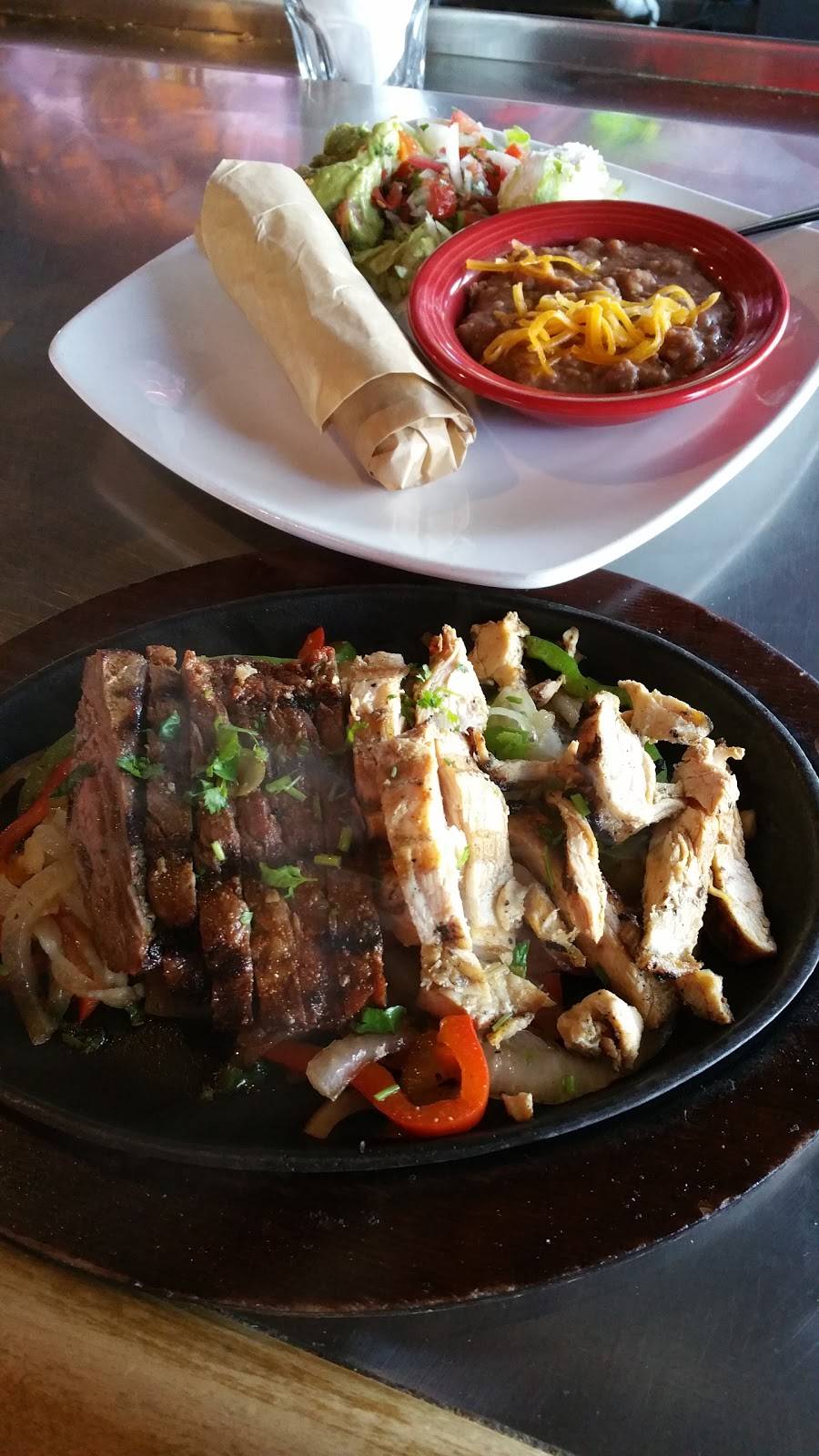 Uncle Bears Grill & Tap | restaurant | 21151 E Rittenhouse Rd, Queen Creek, AZ 85142, USA | 4808823177 OR +1 480-882-3177