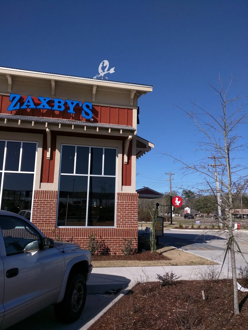 Zaxbys Chicken Fingers & Buffalo Wings | restaurant | 34071 LA-16, Denham Springs, LA 70706, USA | 2256672717 OR +1 225-667-2717