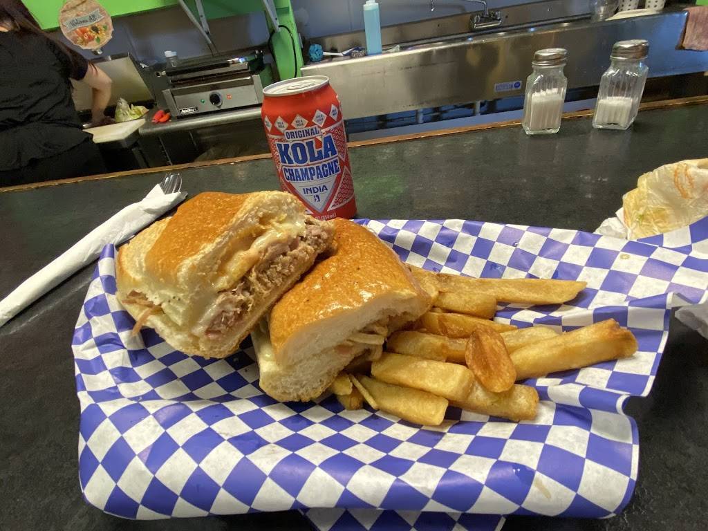 Kafé del Puerto Puertorican Eatery | restaurant | 7000 N Atlantic Ave, Cape Canaveral, FL 32920, USA | 3213161689 OR +1 321-316-1689