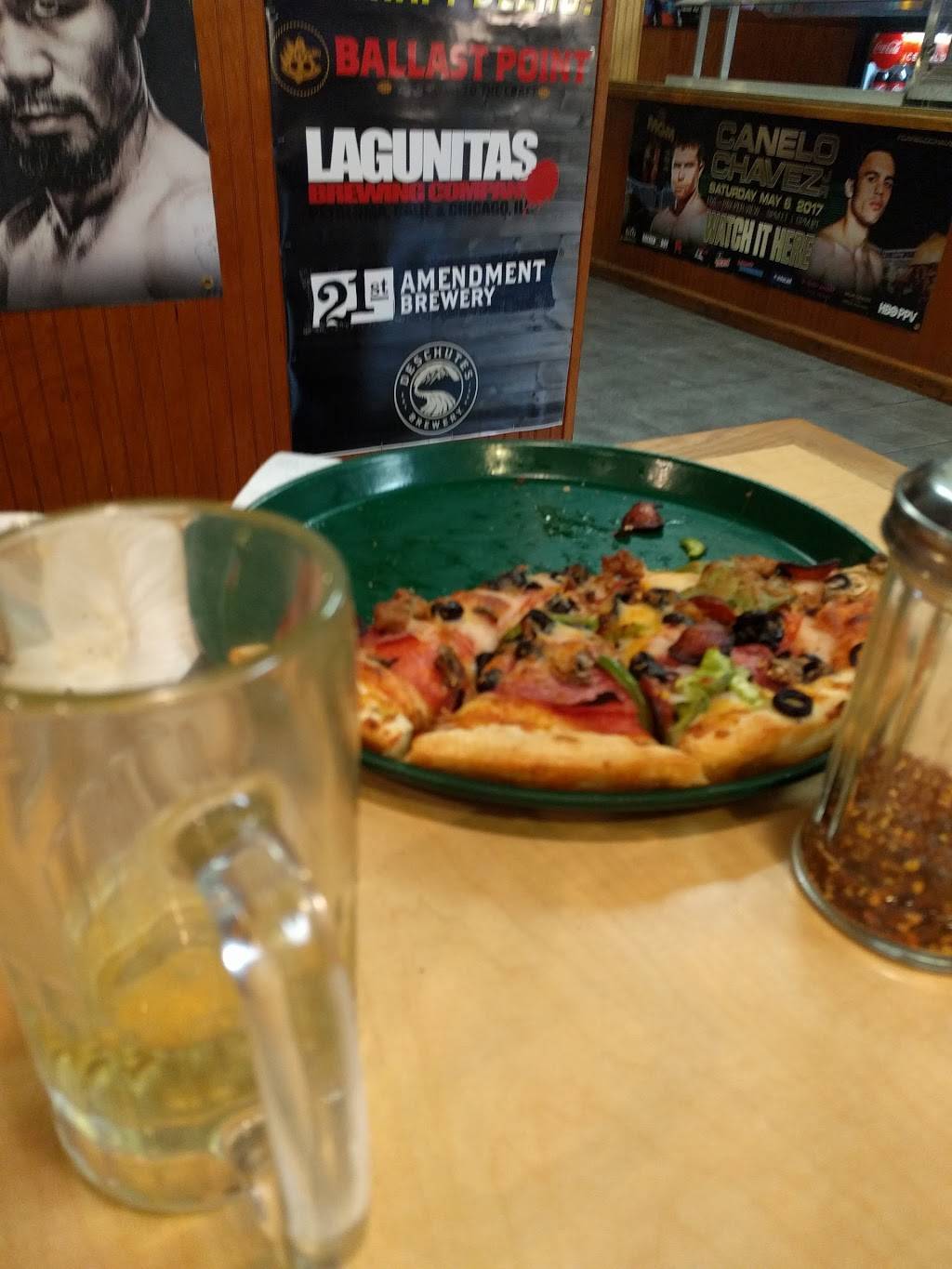 Straw Hat Pizza | restaurant | 1238 N Main St, Manteca, CA 95336, USA | 2098258744 OR +1 209-825-8744