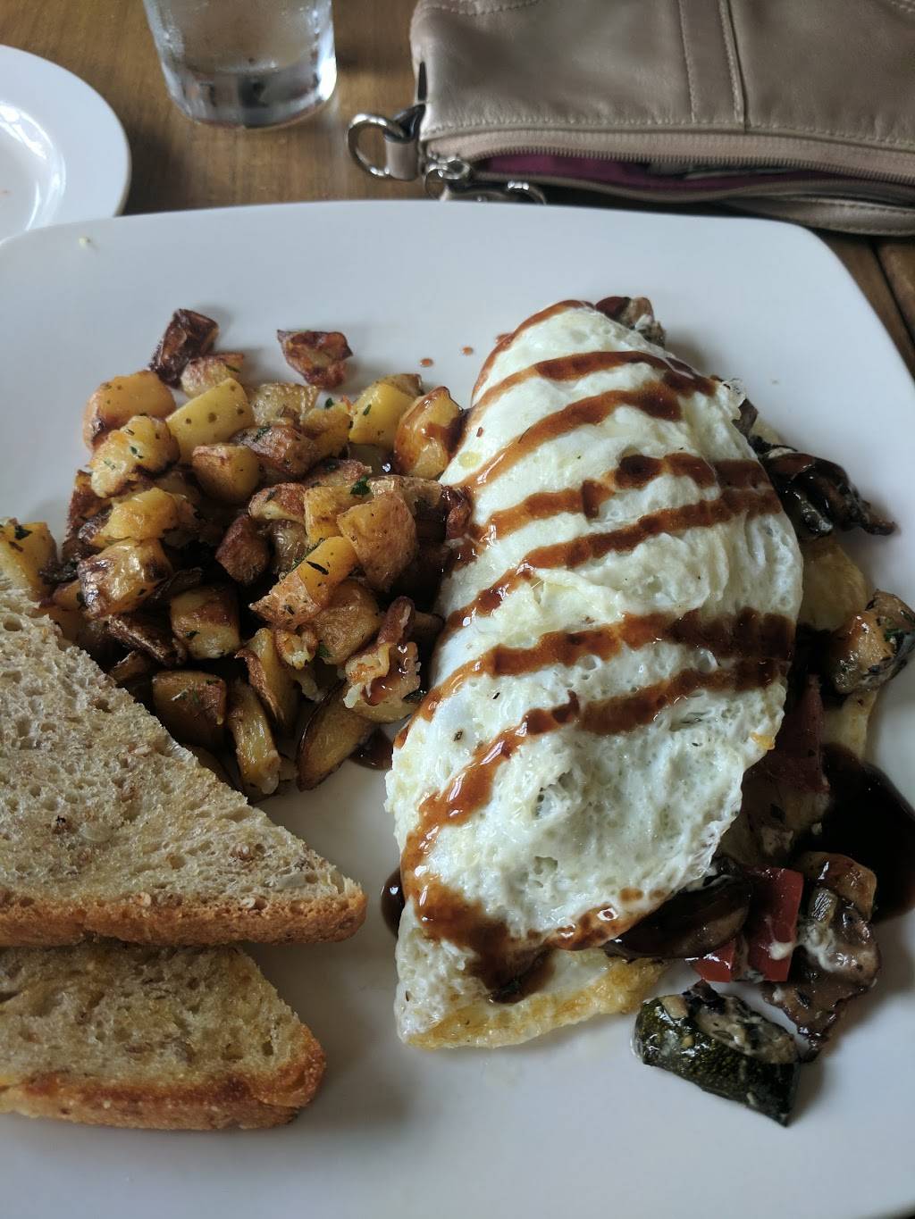 North Star American Bistro | restaurant | 4518 N Oakland Ave, Shorewood, WI 53211, USA | 4149644663 OR +1 414-964-4663