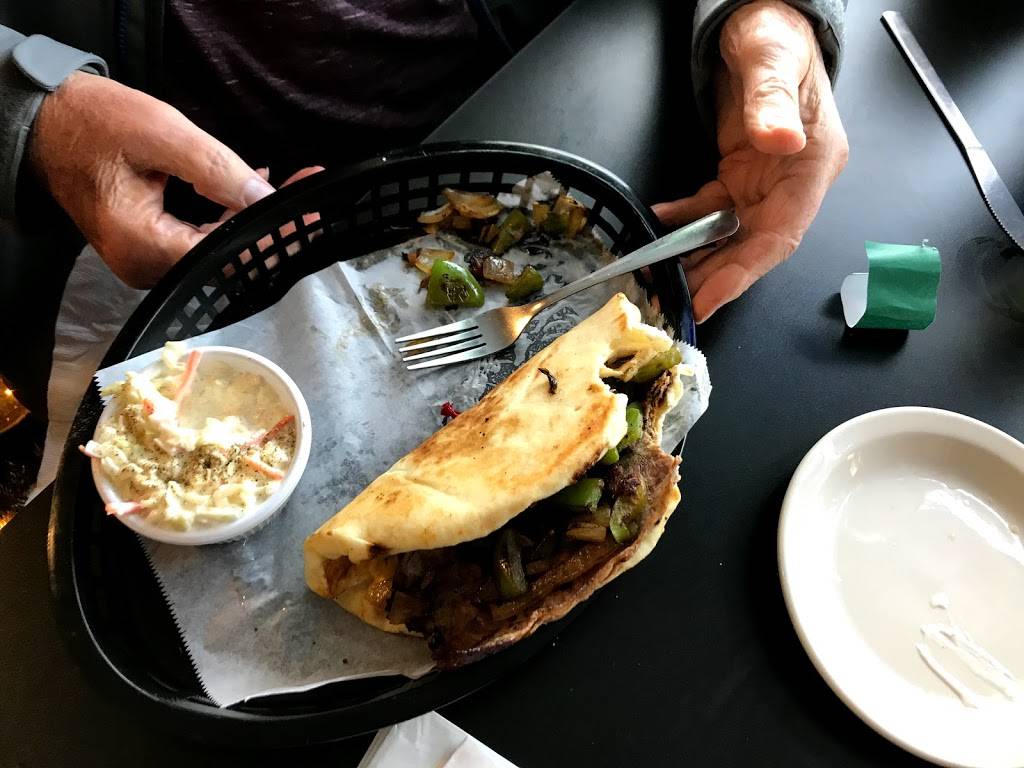 Brandons Pub & Grille | restaurant | 3008 7th Ave, Rock Island, IL 61201, USA | 3092837628 OR +1 309-283-7628