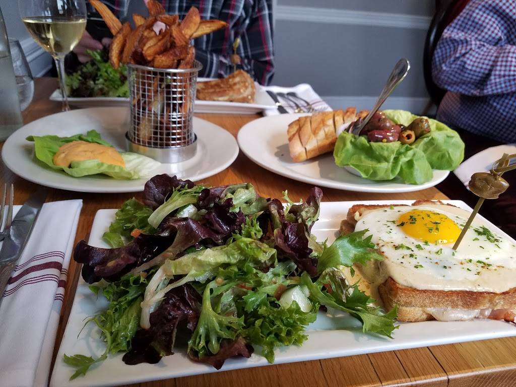 Chamard Vineyards Bistro | restaurant | 115 Cow Hill Rd, Clinton, CT 06413, USA | 8606640299 OR +1 860-664-0299