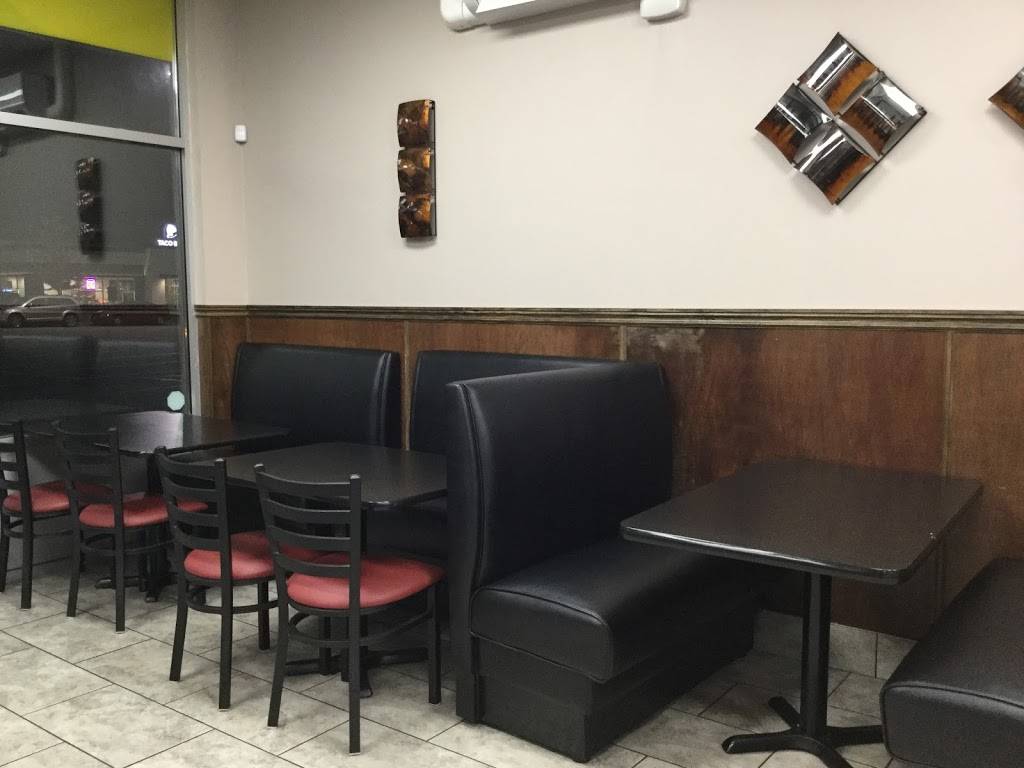 Gyros & More | restaurant | 300 Tecumseh Rd E, Windsor, ON N8X 5E8, Canada | 5192551200 OR +1 519-255-1200